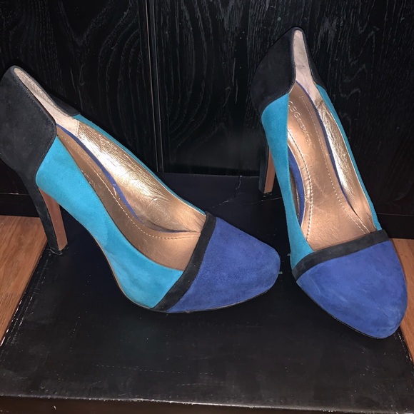 BCBGeneration Color block Heels - Picture 3 of 5